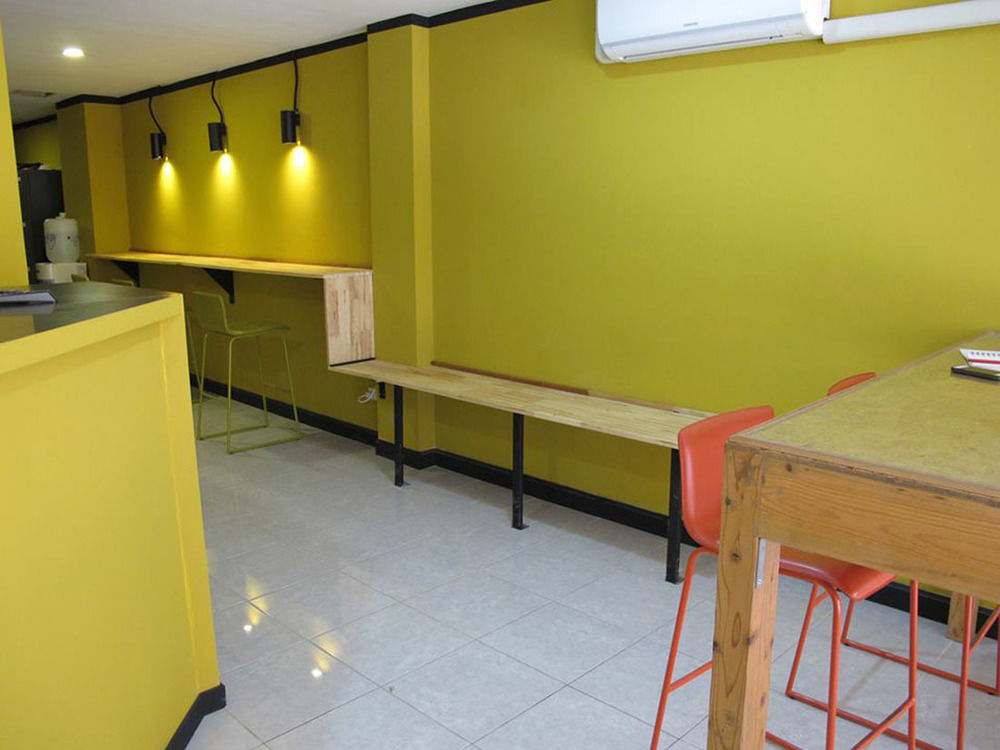 Why Not House Hostel Chiang Mai Exterior foto