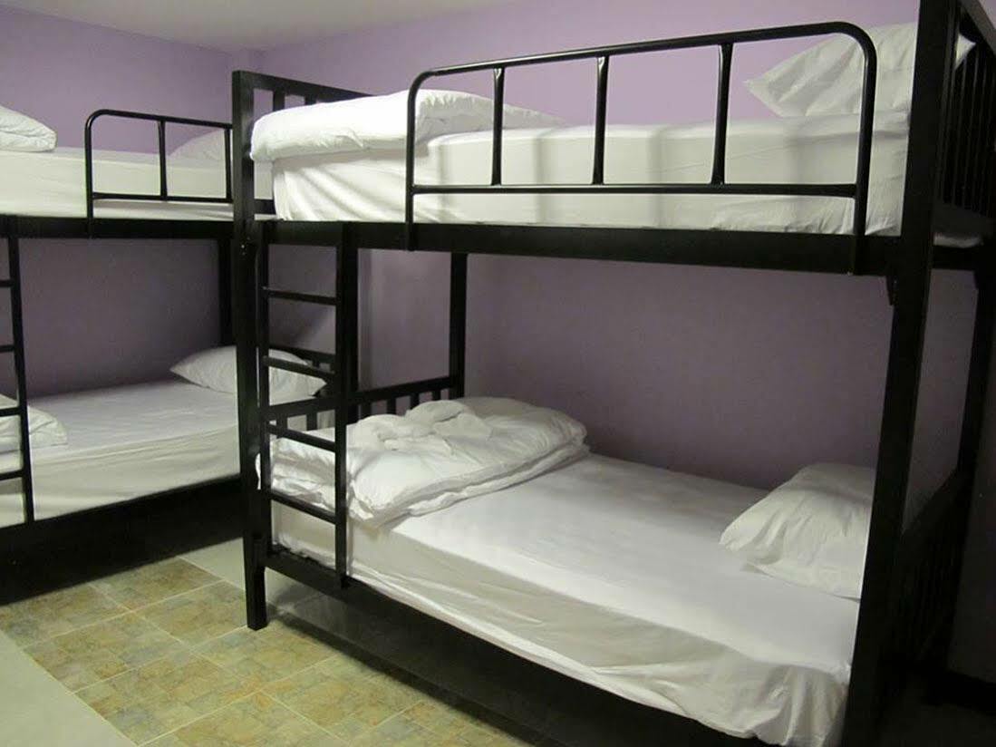 Why Not House Hostel Chiang Mai Exterior foto