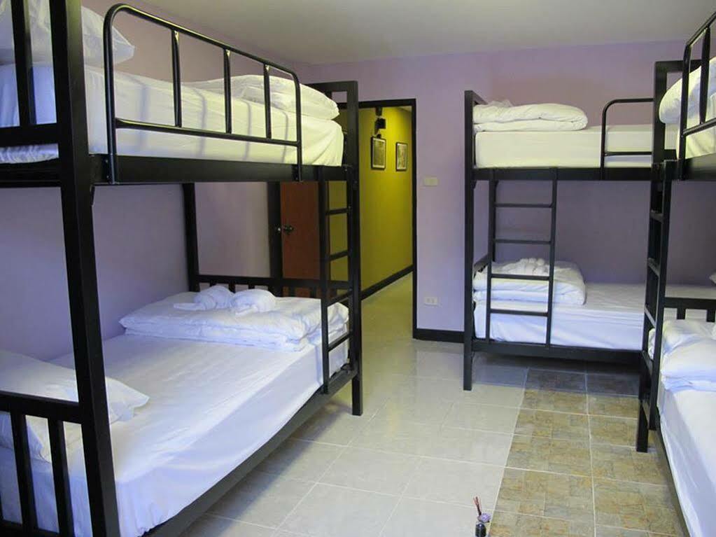 Why Not House Hostel Chiang Mai Exterior foto