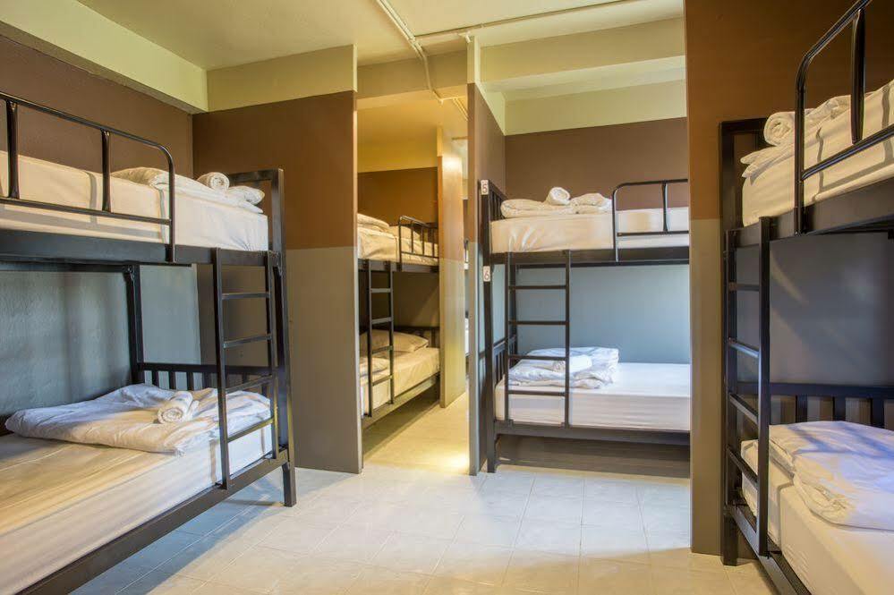 Why Not House Hostel Chiang Mai Exterior foto